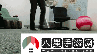 炎炎夏日再窮不能沒空調(diào)妹子驚嘆你連風(fēng)油精都不如