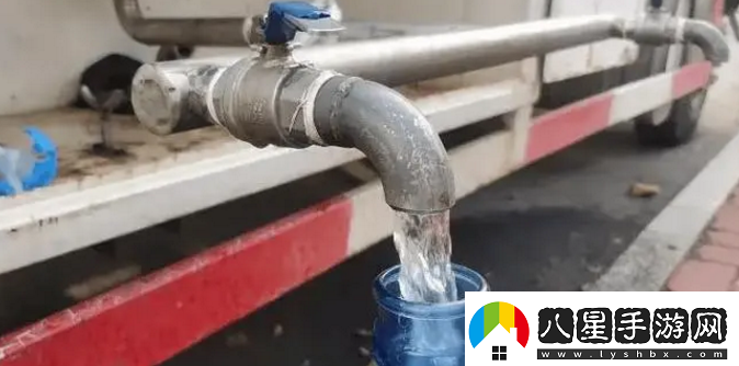 物業(yè)回應(yīng)欠68萬水費致小區(qū)停水